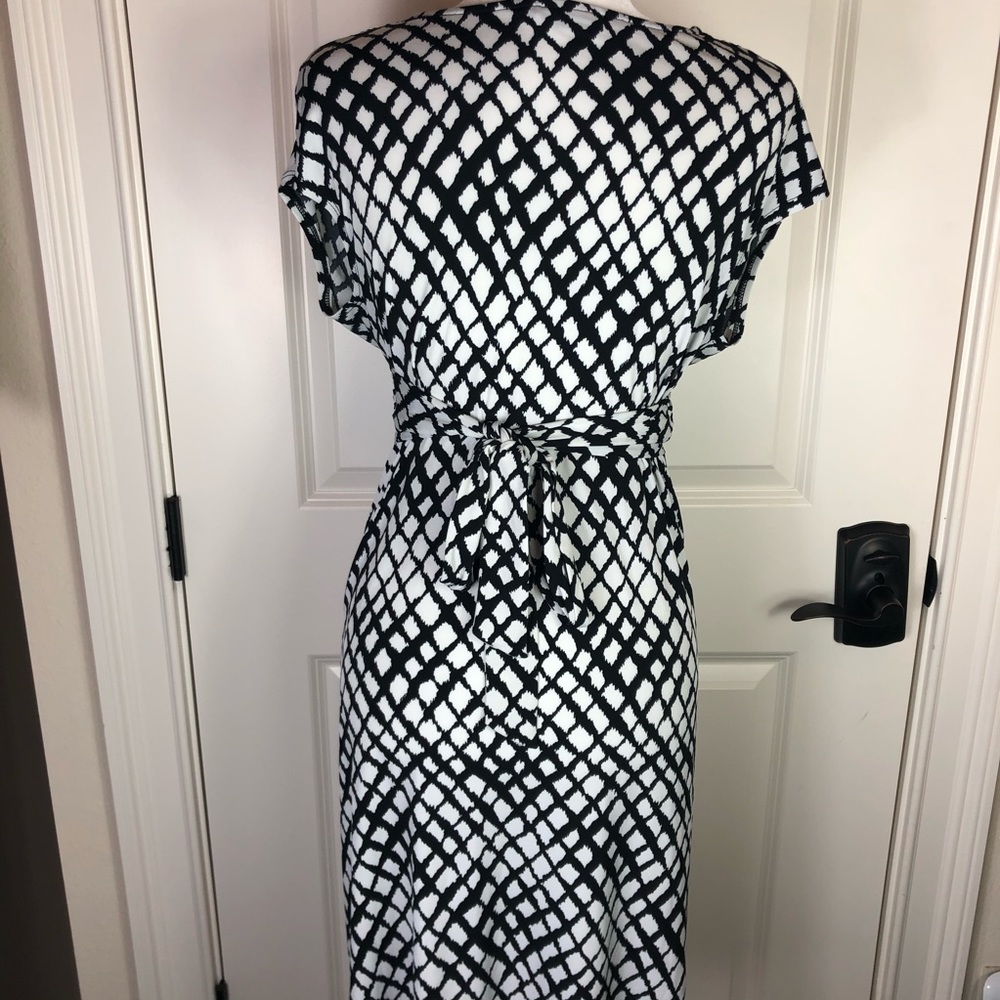 ☀️Apt 9 black and white dress size small☀️ - Picture 4 of 4
